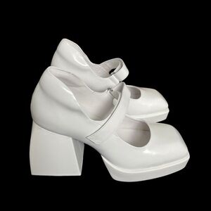 Platform Chunky Mary Jane’s Reine size 8